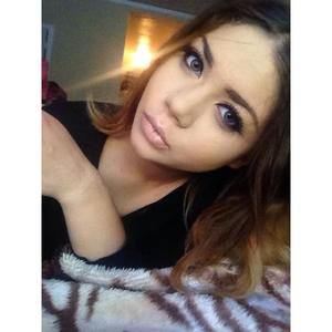 Meet your Posher, Raeven